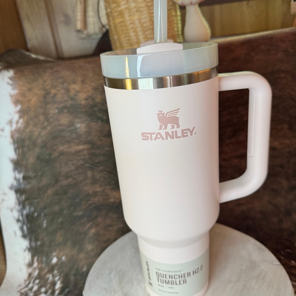 Stanley Pink Quencher H2.0 Tumbler with Handle